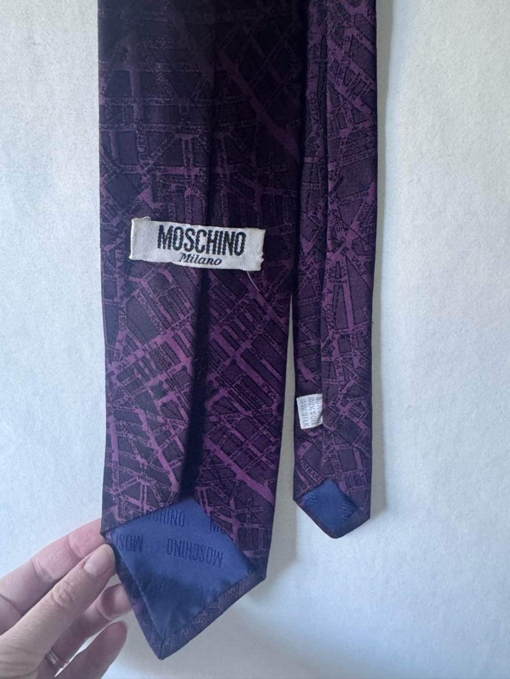 Moschino Milano Silk Tie Purple Abstract Milan Map Print 3.25” Designer VTG - Picture 4 of 9